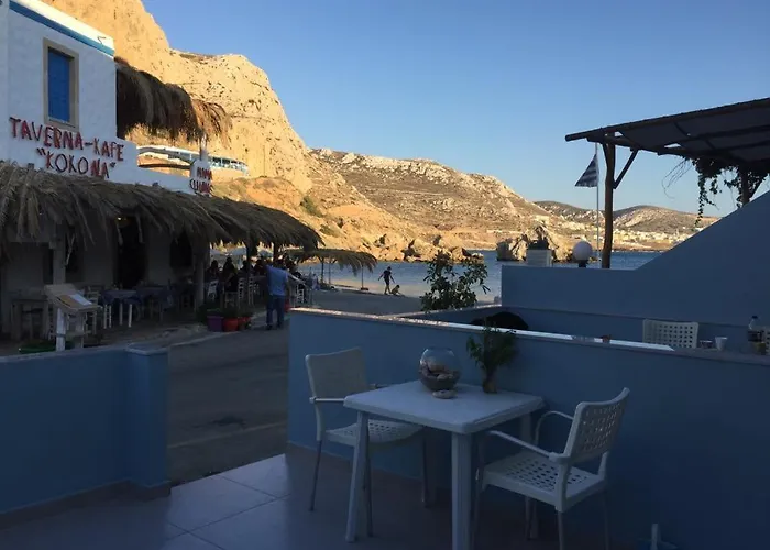 Finiki Seaside Apartment